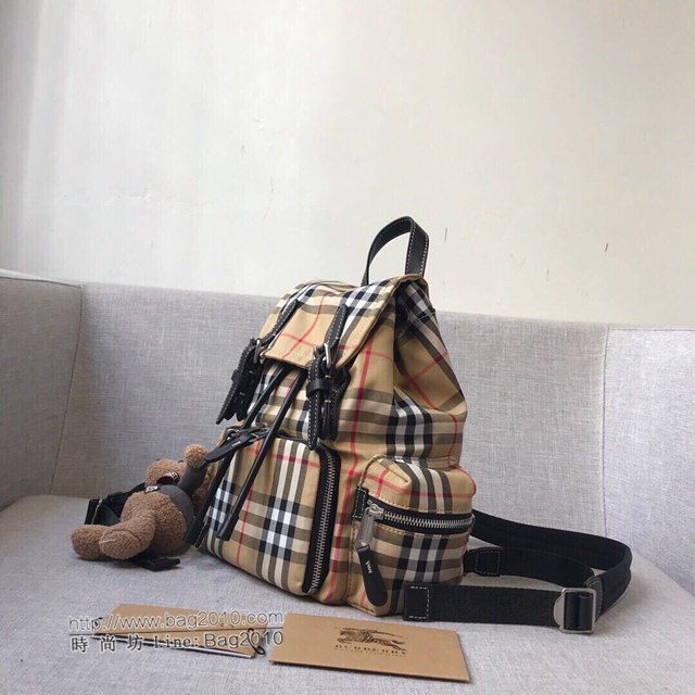 Burberry專櫃新款包包 巴寶莉女士小號格子雙肩背包  db1097